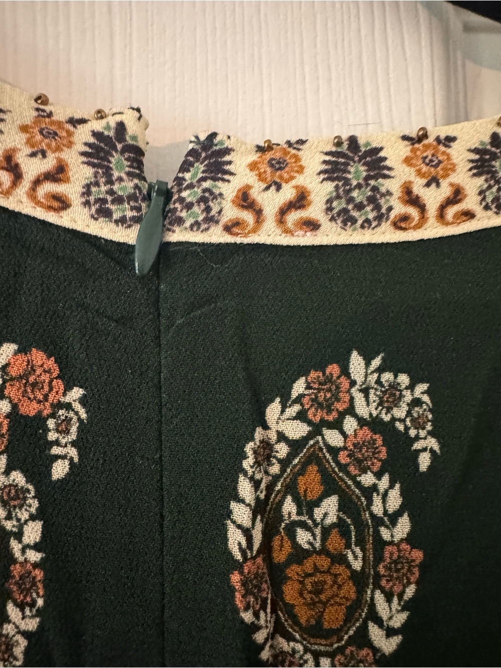 Farm Rio NWT Bohemian Green Paisley Maxi Dress with Floral Border - Picture 5 of 7